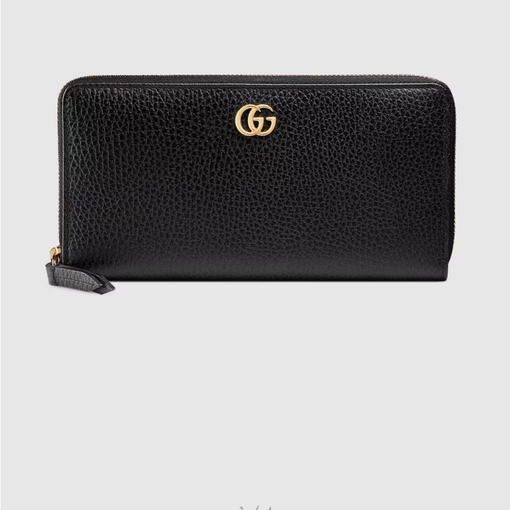 Authentic Gucci Black Leather Zip Around Wallet